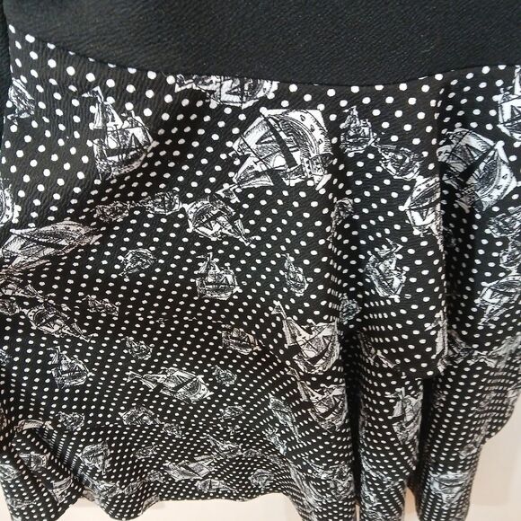 Lularoe Black White Long Sleeve Boat Ruffle Dress XL - Picture 7 of 9